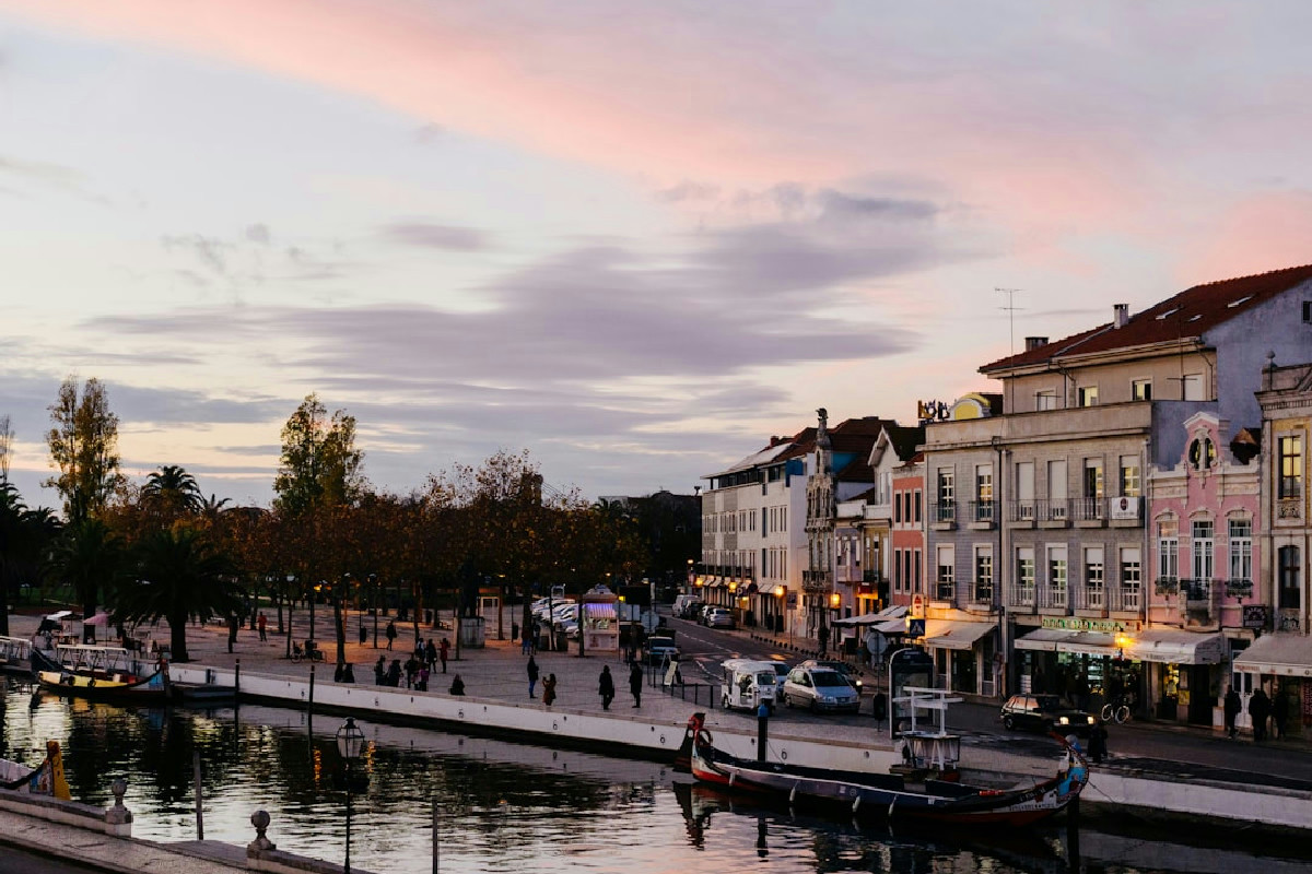 Aveiro, la perla del Portogallo d’inverno: canali sereni, colori intensi e atmosfere suggestive