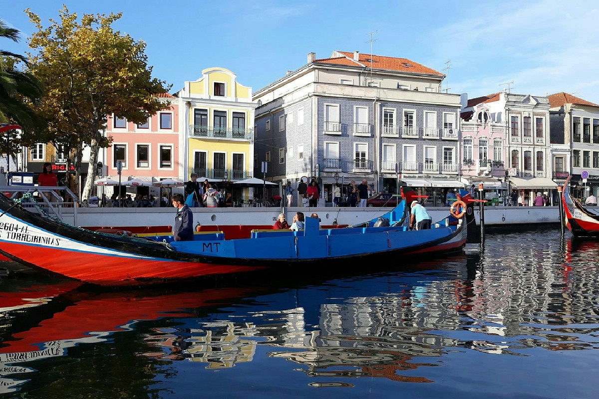 Aveiro, la perla del Portogallo d’inverno: canali sereni, colori intensi e atmosfere suggestive