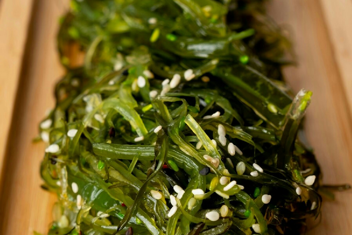 L’alga Wakame oltre il sushi: scopri perché va inserita subito nel menù quotidiano